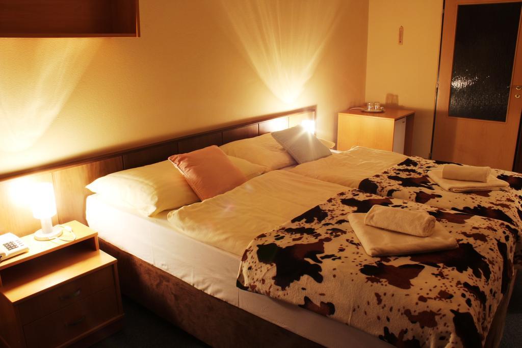 Hotel Inovec Nova Lehota Exteriér fotografie